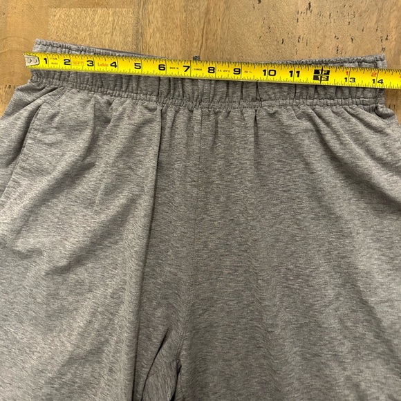 Nike dry fit men’s shorts - Picture 3 of 5